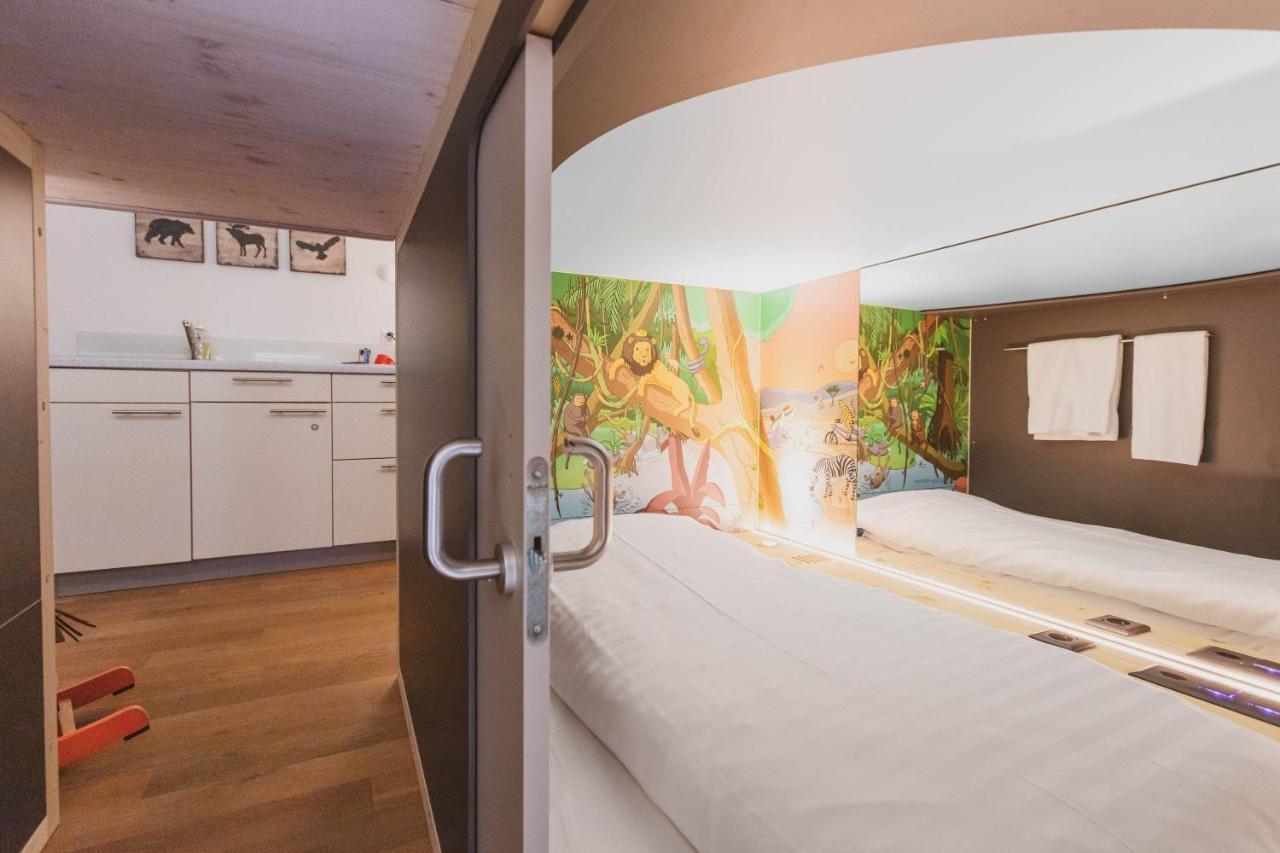 Capsule Hotel By Hyve Basel Dış mekan fotoğraf